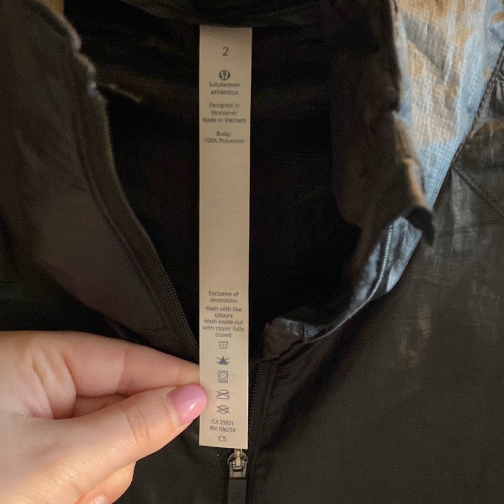 Lululemon Running Light Rain Jacket #58 - image 2